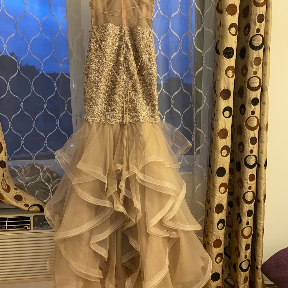 Sherri Hill champagne color gown sz 6 - Picture 8 of 14